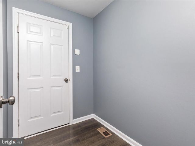 138 JEWEL BOX DR, Stephenson, VA 22656