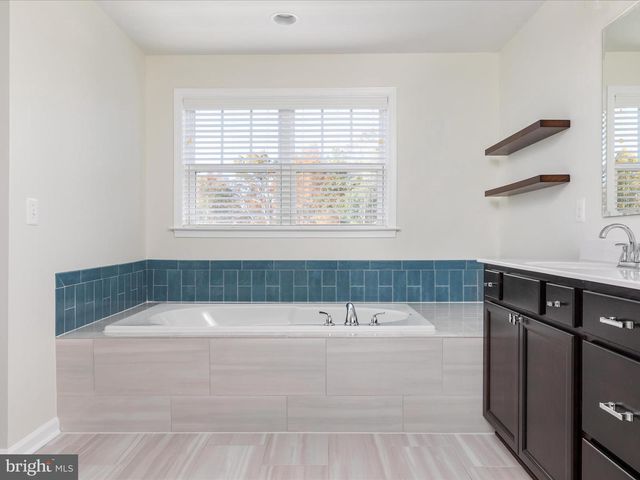 138 JEWEL BOX DR, Stephenson, VA 22656