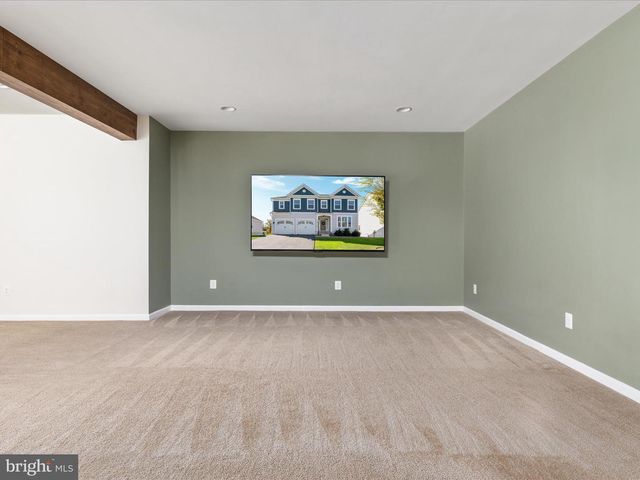 138 JEWEL BOX DR, Stephenson, VA 22656