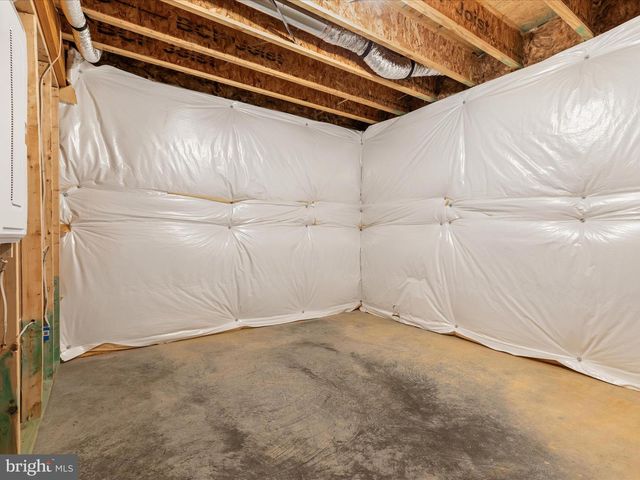 138 JEWEL BOX DR, Stephenson, VA 22656