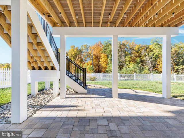 138 JEWEL BOX DR, Stephenson, VA 22656