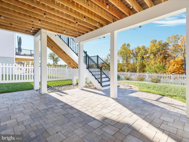 138 JEWEL BOX DR, Stephenson, VA 22656