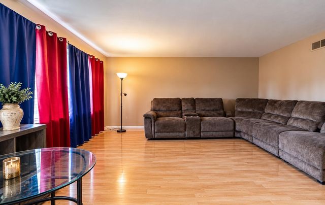5006 Washington Street, Gary, IN 46408