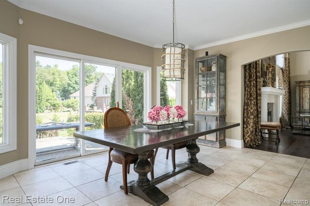 13255 Maple Lawn Drive, Shelby Twp, MI 48315