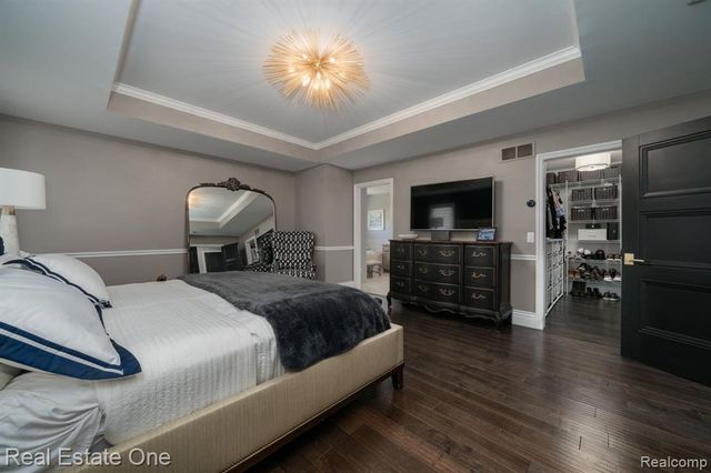 13255 Maple Lawn Drive, Shelby Twp, MI 48315