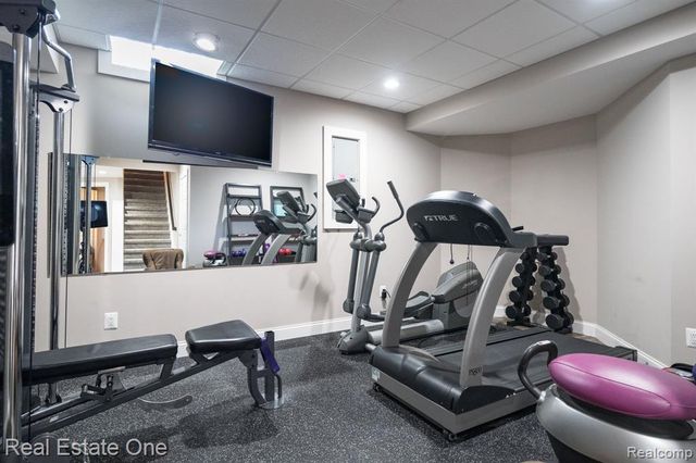 13255 Maple Lawn Drive, Shelby Twp, MI 48315
