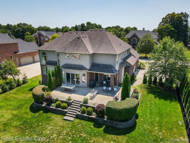 13255 Maple Lawn Drive, Shelby Twp, MI 48315