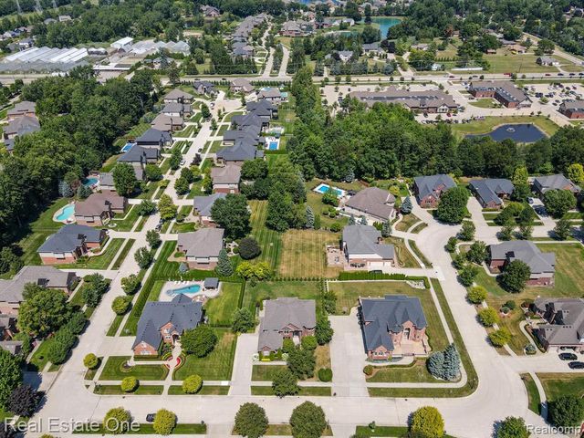 13255 Maple Lawn Drive, Shelby Twp, MI 48315