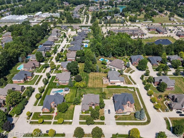 13255 Maple Lawn Drive, Shelby Twp, MI 48315