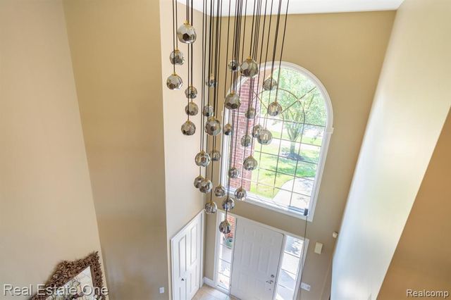 13255 Maple Lawn Drive, Shelby Twp, MI 48315