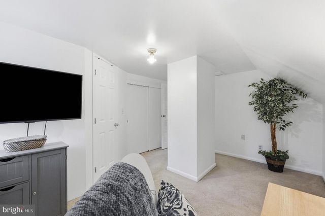5521 WATERLOO RD, Ellicott City, MD 21043