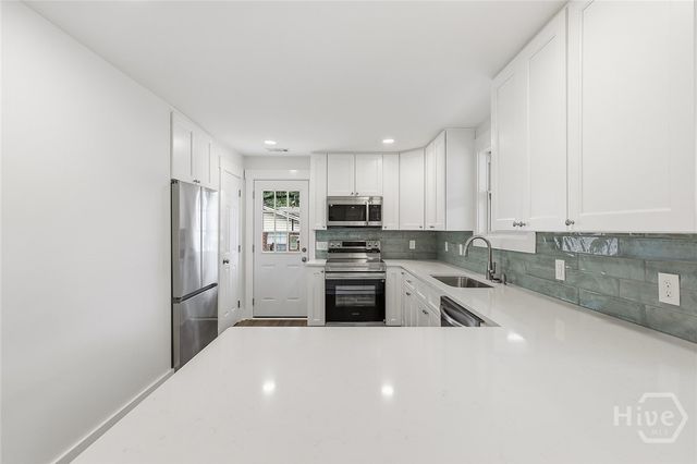 2156 New York Avenue, Savannah, GA 31404