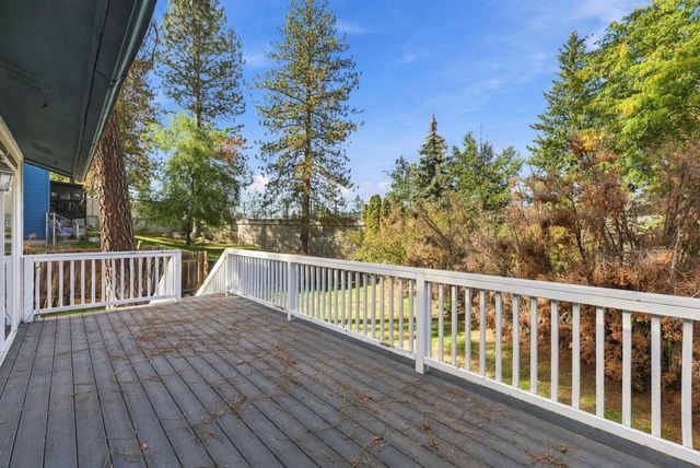 8405 N Colton St, Spokane, WA 99208