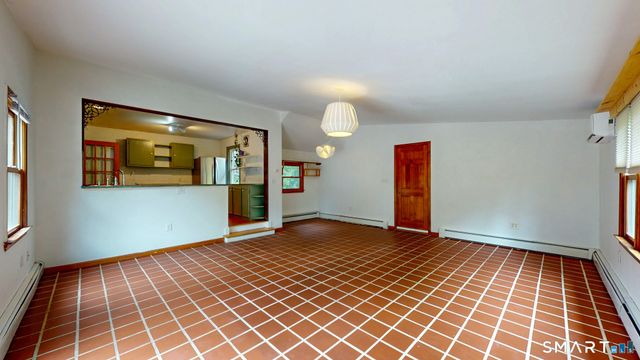 895 Hartford Turnpike, Hamden, CT 06517