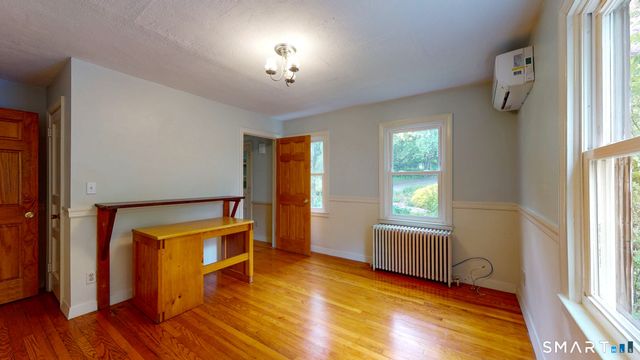 895 Hartford Turnpike, Hamden, CT 06517