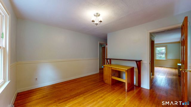 895 Hartford Turnpike, Hamden, CT 06517