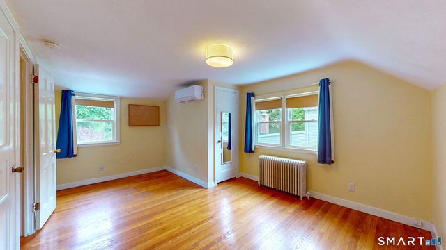 895 Hartford Turnpike, Hamden, CT 06517
