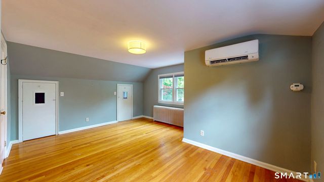 895 Hartford Turnpike, Hamden, CT 06517