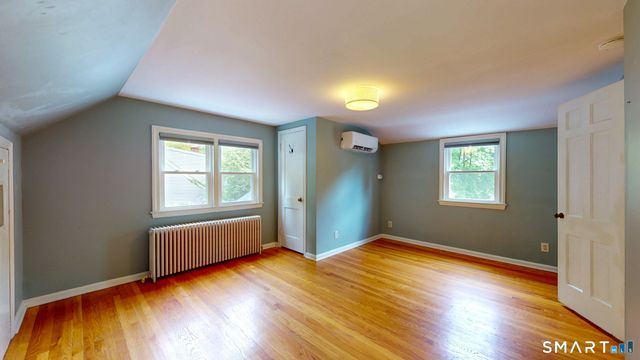 895 Hartford Turnpike, Hamden, CT 06517