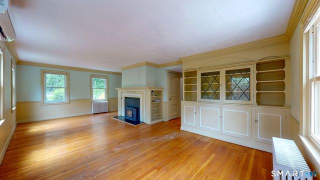 895 Hartford Turnpike, Hamden, CT 06517