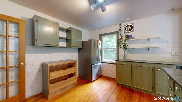895 Hartford Turnpike, Hamden, CT 06517
