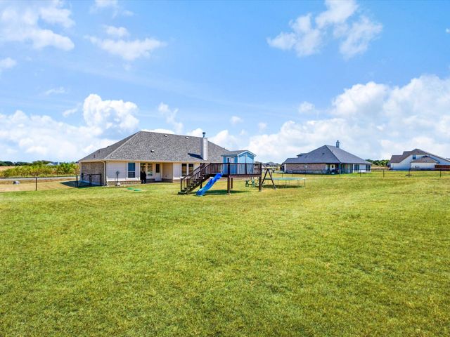 142 Lonicera Lane, Paradise, TX 76073