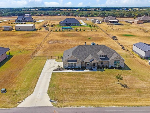 142 Lonicera Lane, Paradise, TX 76073