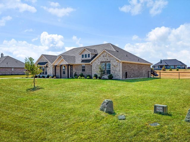 142 Lonicera Lane, Paradise, TX 76073