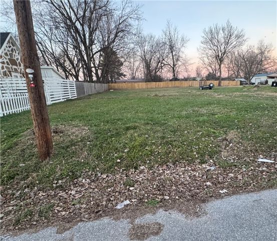 TBD THURMAN, Prairie Grove, AR 72753