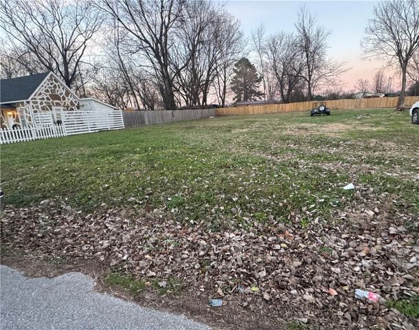 TBD THURMAN, Prairie Grove, AR 72753