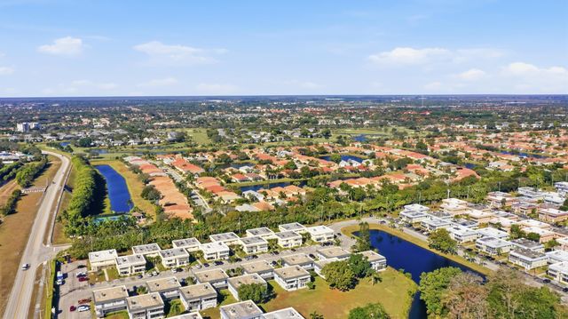 669 Saxony N, Delray Beach, FL 33446