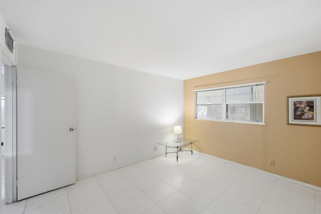 669 Saxony N, Delray Beach, FL 33446