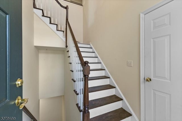 1270 Fairview Cir, Lopatcong Twp., NJ 08886