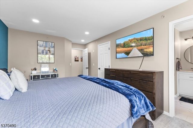 1270 Fairview Cir, Lopatcong Twp., NJ 08886