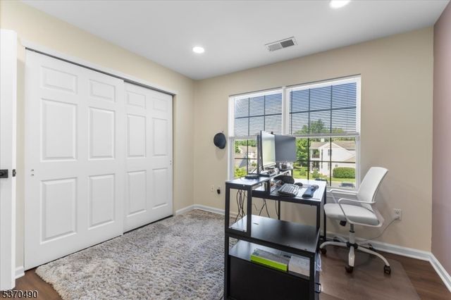 1270 Fairview Cir, Lopatcong Twp., NJ 08886