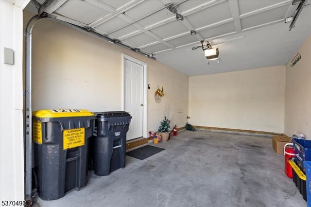 1270 Fairview Cir, Lopatcong Twp., NJ 08886
