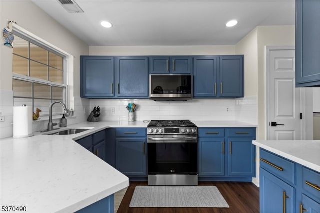 1270 Fairview Cir, Lopatcong Twp., NJ 08886