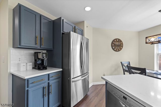 1270 Fairview Cir, Lopatcong Twp., NJ 08886