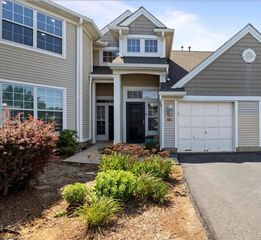 1270 Fairview Cir, Lopatcong Twp., NJ 08886
