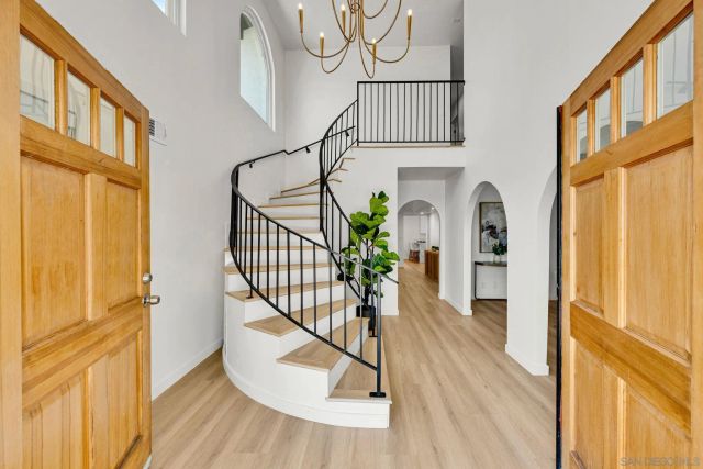 9130 Shadow Hill Road, Santee, CA 92071