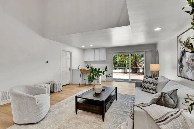 9130 Shadow Hill Road, Santee, CA 92071