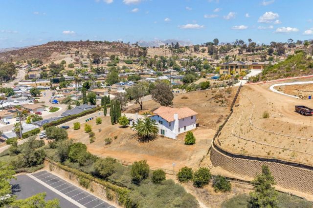 9130 Shadow Hill Road, Santee, CA 92071