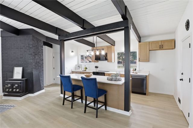 321 Brookview Drive, Irondequoit, NY 14617