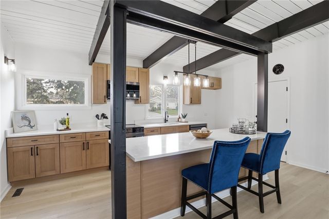 321 Brookview Drive, Irondequoit, NY 14617