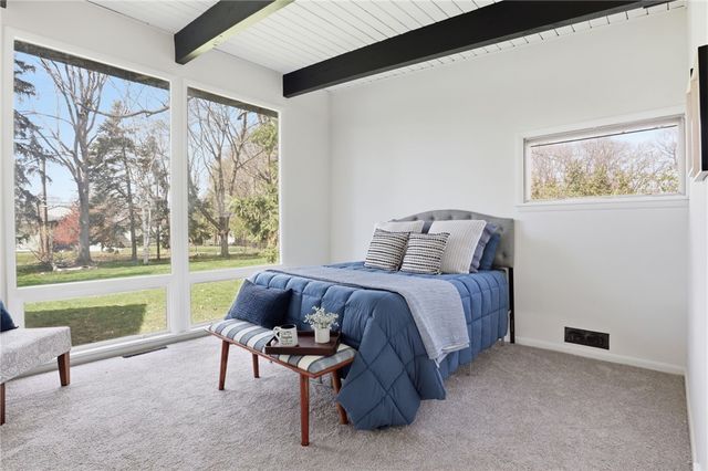 321 Brookview Drive, Irondequoit, NY 14617