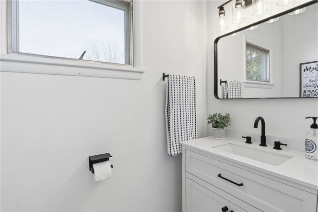 321 Brookview Drive, Irondequoit, NY 14617