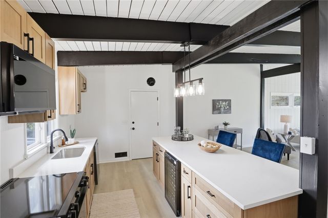 321 Brookview Drive, Irondequoit, NY 14617