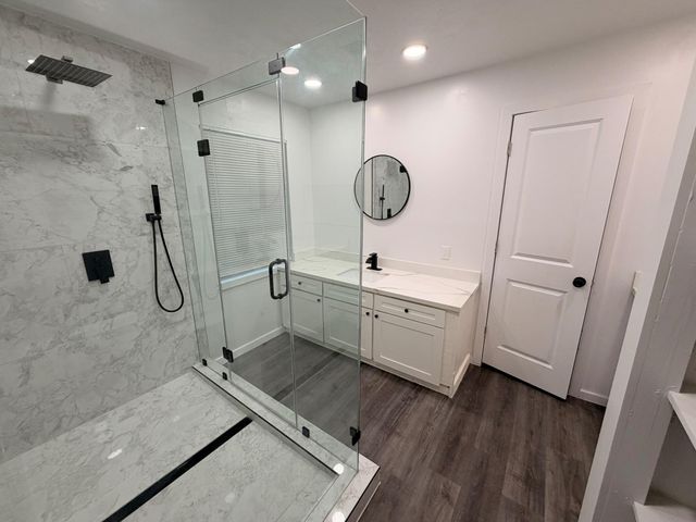 916 Brook Forest Drive B, Conroe, TX 77385