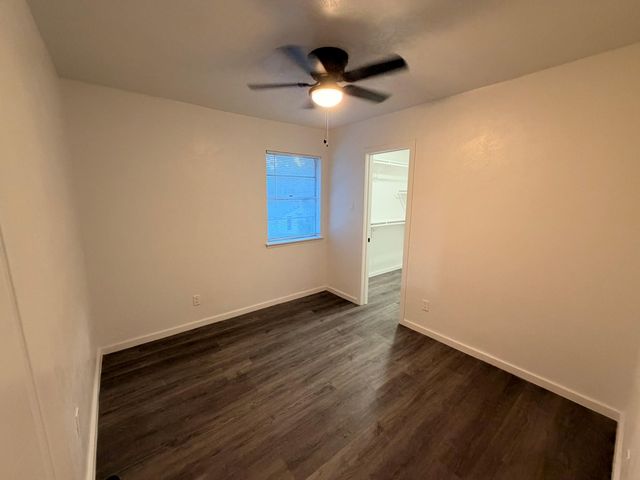 916 Brook Forest Drive B, Conroe, TX 77385
