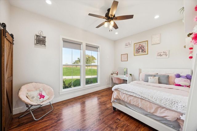 2283 Farm To Market 332, Brenham, TX 77833